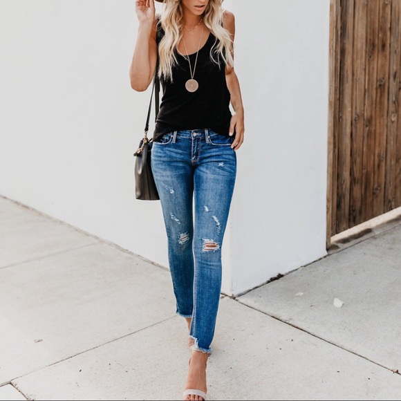 1 LEFT‼️5 🌟 Bridgett Frayed Skinnies - Picture 2 of 8